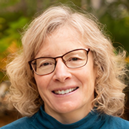 Julie Deardorff